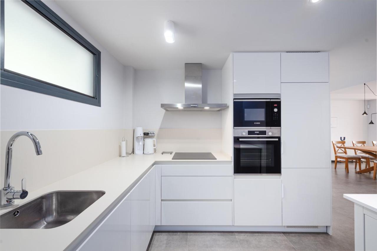 Luxurious Apartment With Sea Views Blue Suites B2-103 마닐바 외부 사진